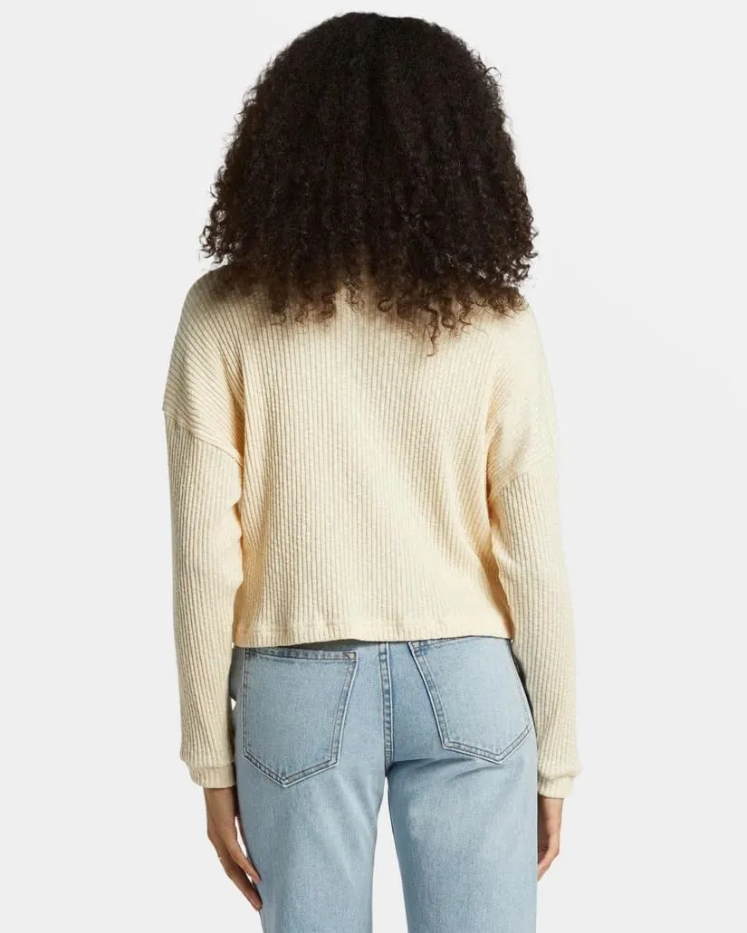 Billabong Good Catch Henley Women's T-Shirt - Oversized T Shirts Crewneck - Long Sleeve Oversized T-Shirt
