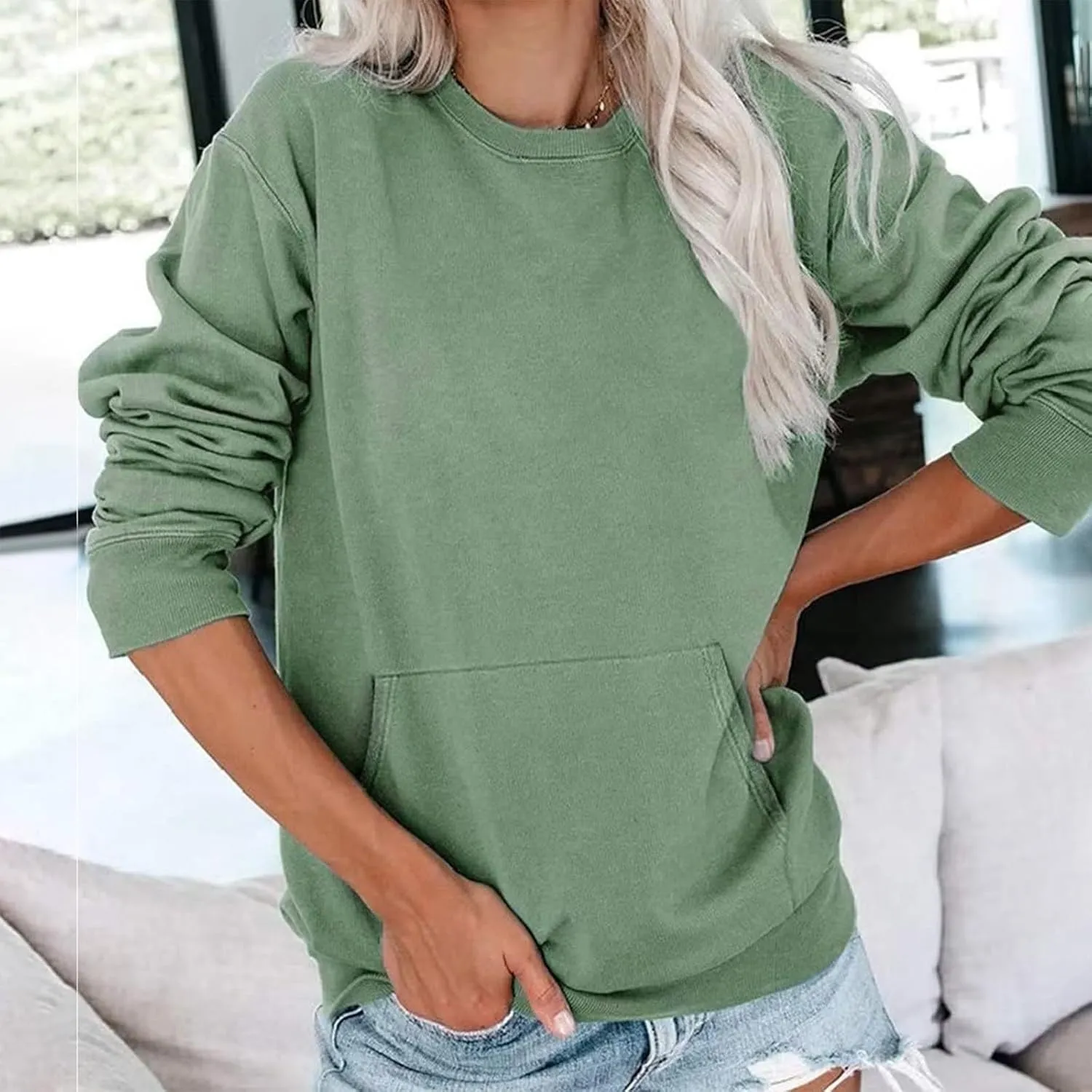 Crewneck Sweatshirts Women Pullover Sweaters Trendy Sweatshirt Long Sleeve Fall Outfits Sweaters with Pockets