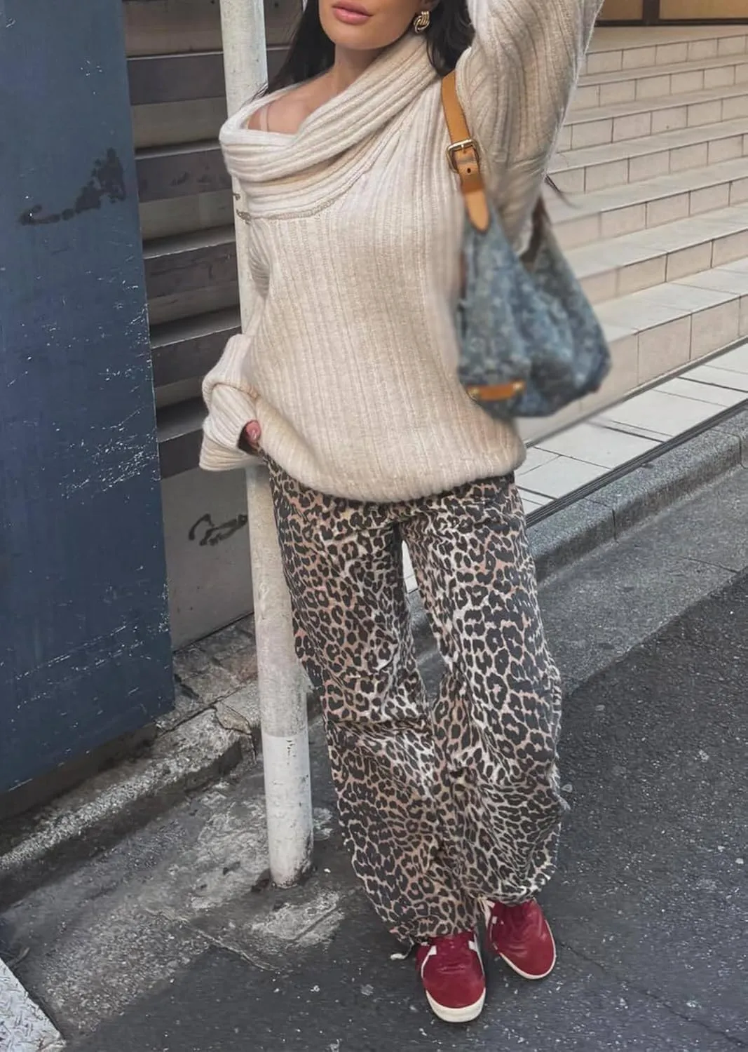 Women's Off The Shoulder Sweater Oversized Batwing Long Sleeve Loose Chunky Knit Pullover Sweaters Top
